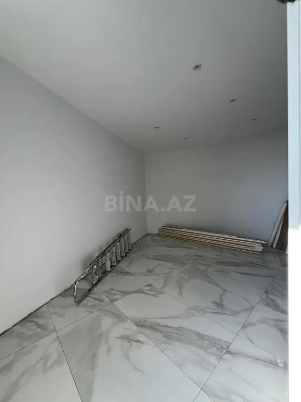 Satılır 5 otaqlı mənzil 290 m²