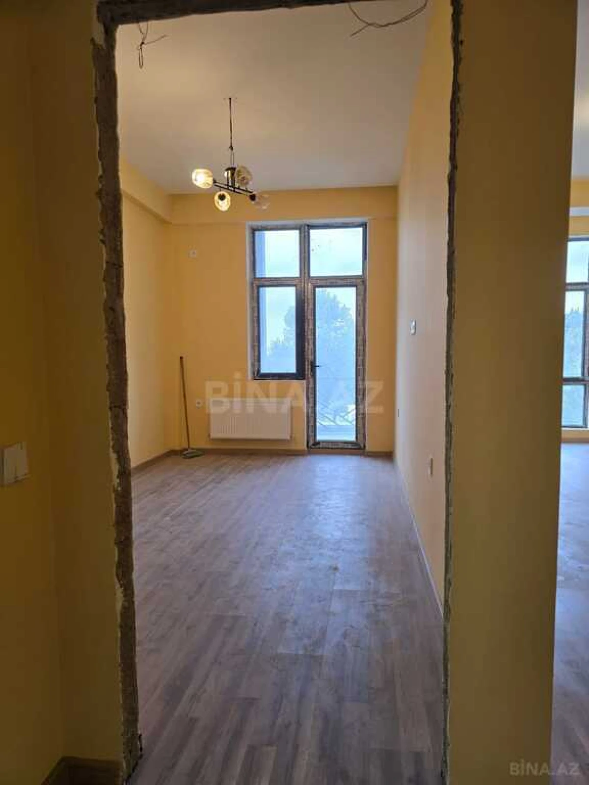 Satılır 2 otaqlı mənzil 65 m²