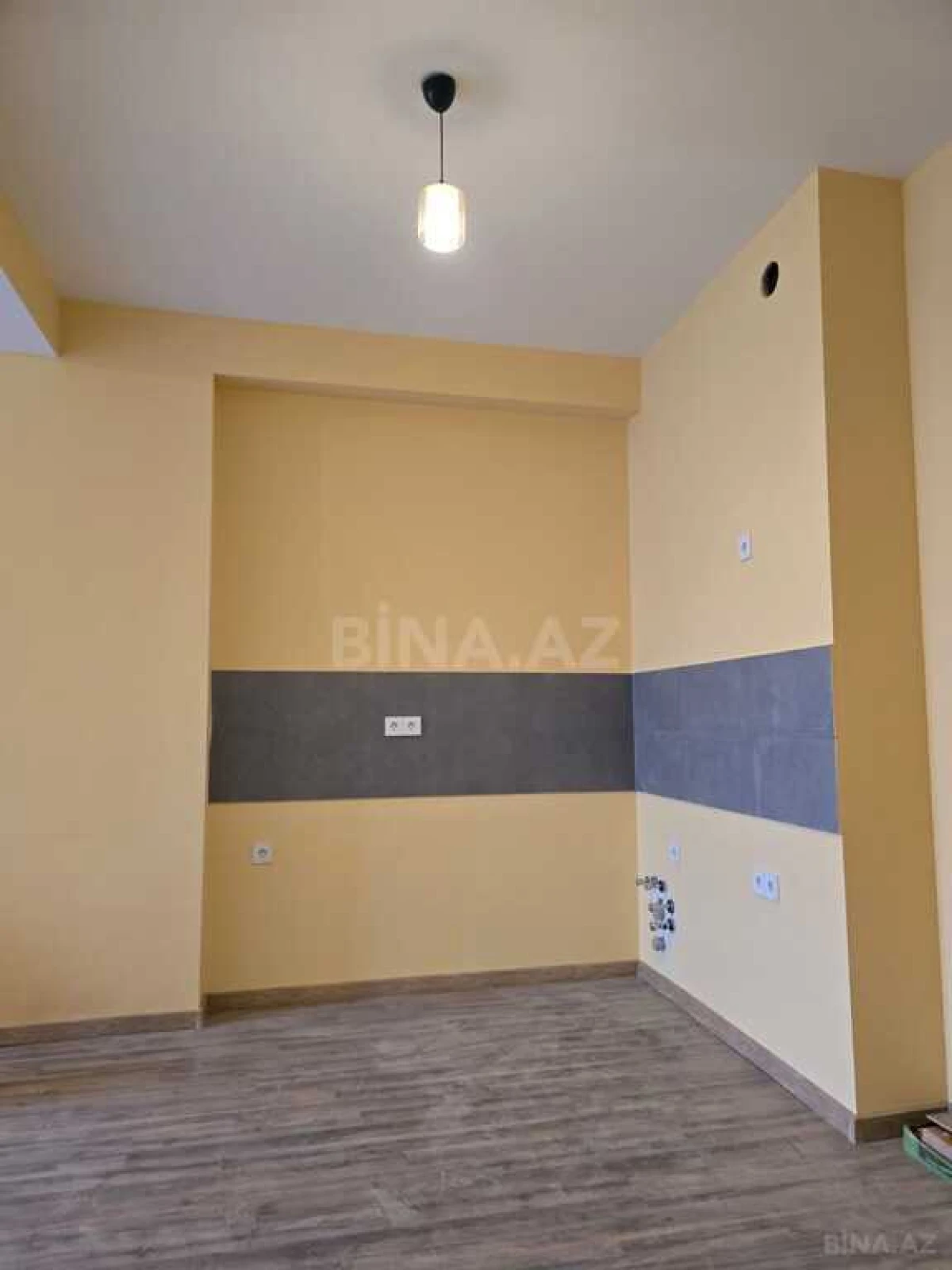 Satılır 2 otaqlı mənzil 65 m²