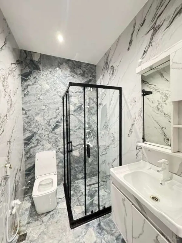 Satılır 5 otaqlı həyət evi 200 m²