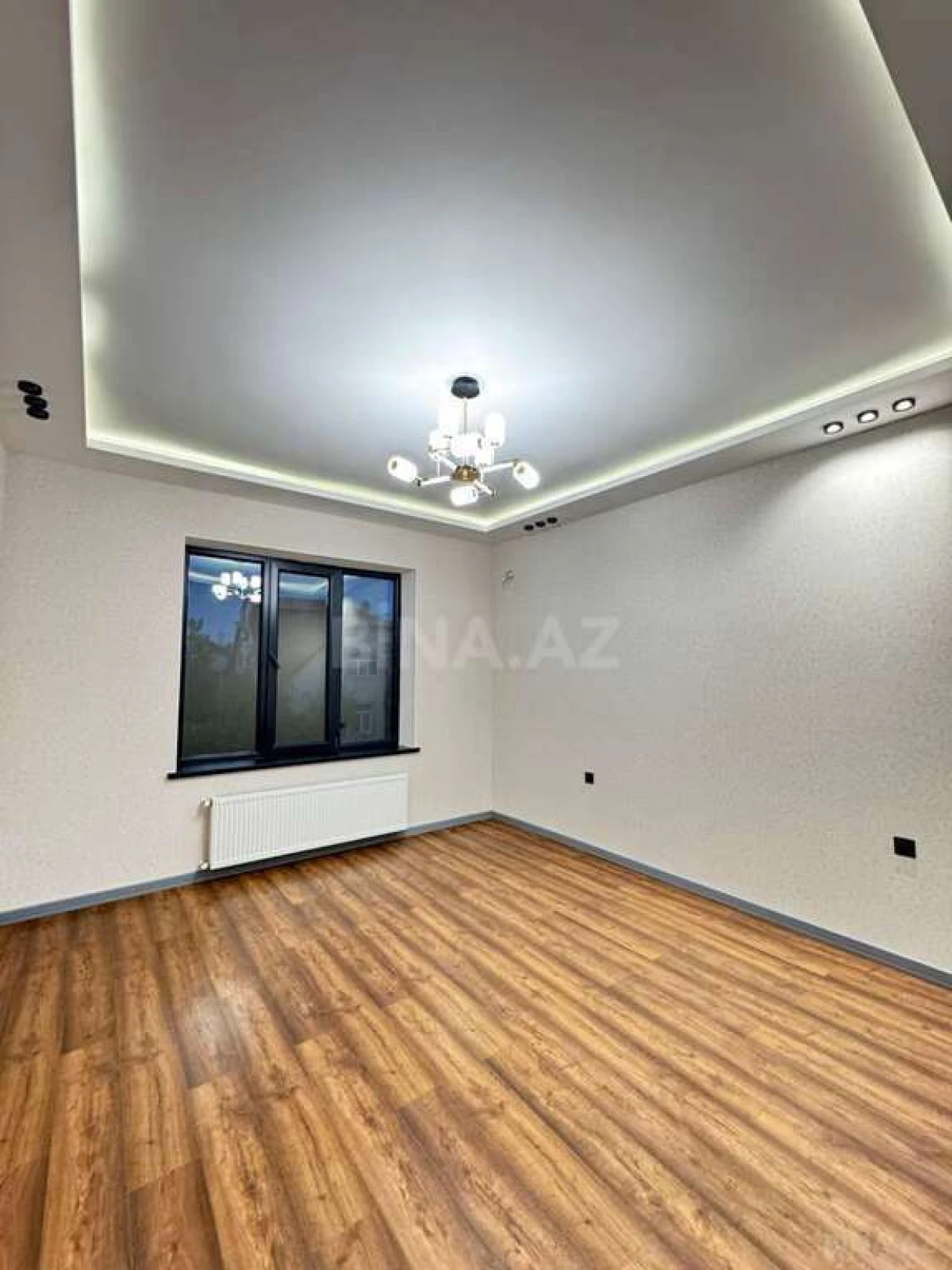 Satılır 5 otaqlı həyət evi 200 m²