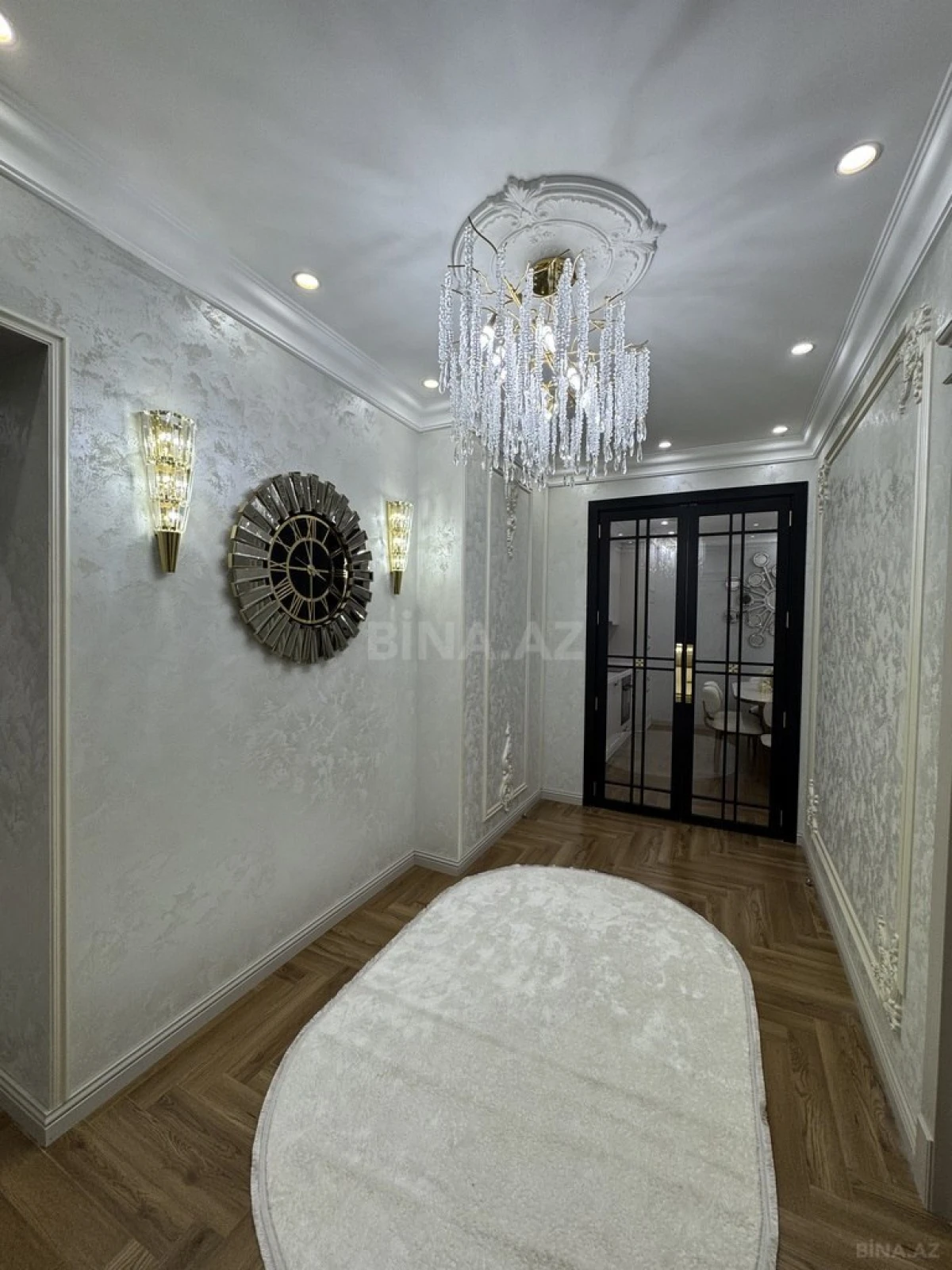 Satılır 3 otaqlı mənzil 106 m²