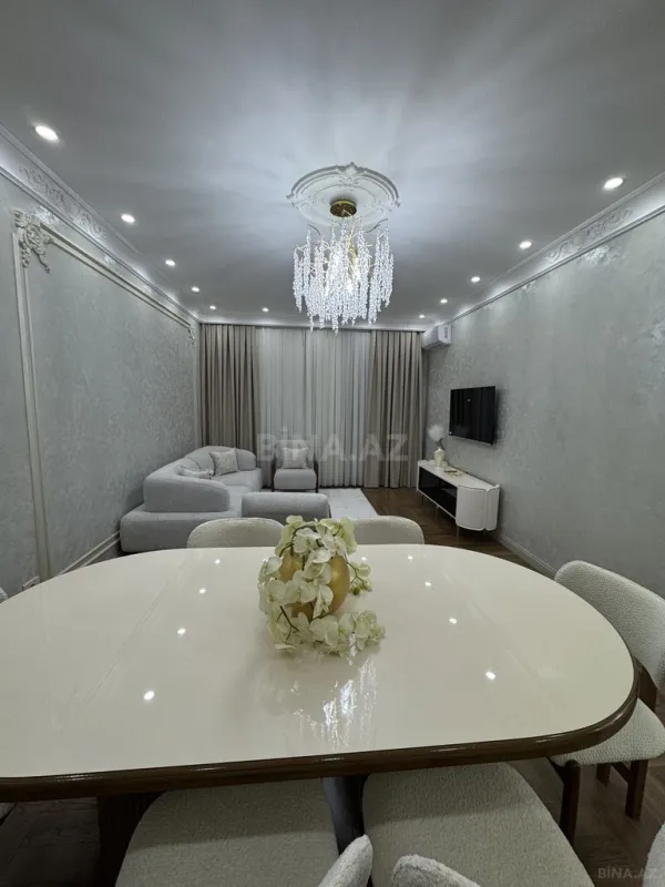 Satılır 3 otaqlı mənzil 106 m²