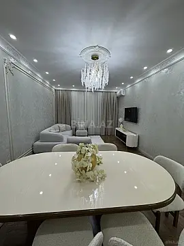 Satılır 3 otaqlı mənzil 106 m²