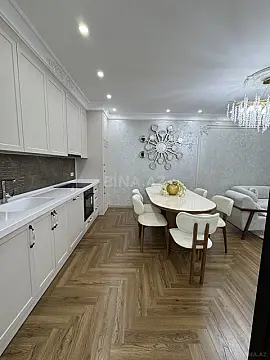 Satılır 3 otaqlı mənzil 106 m²