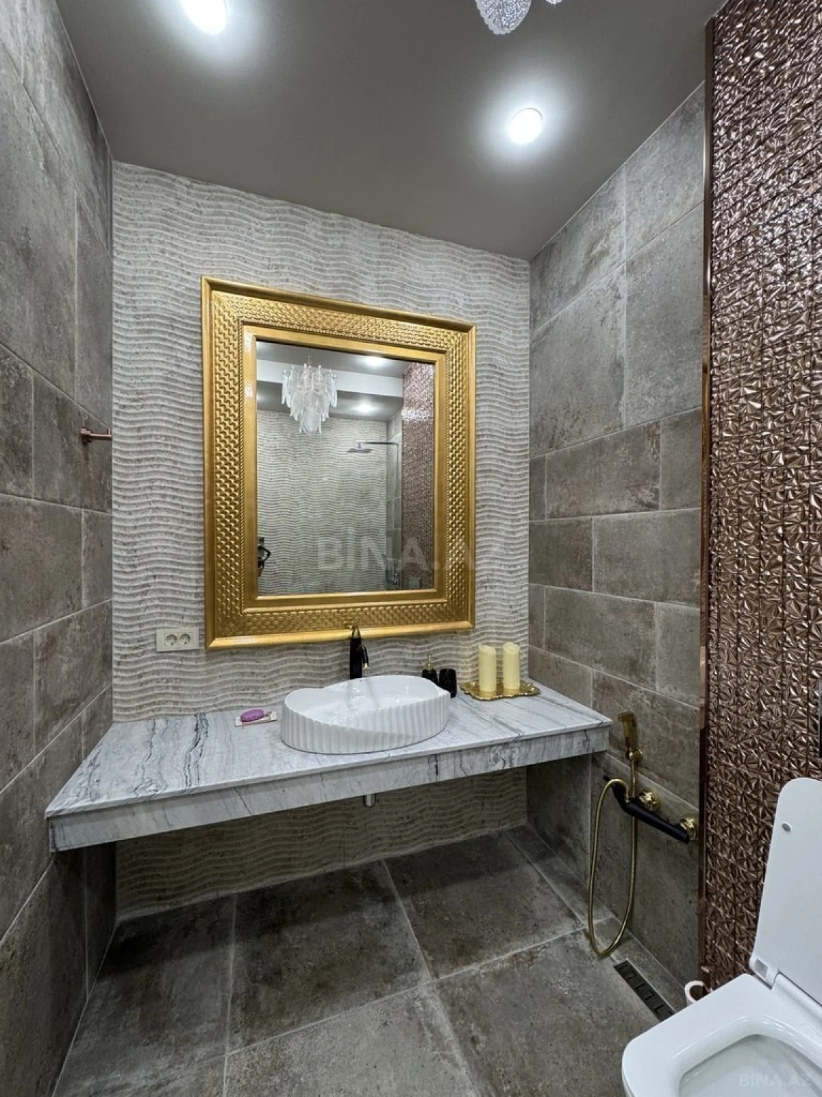 Satılır 3 otaqlı mənzil 106 m²