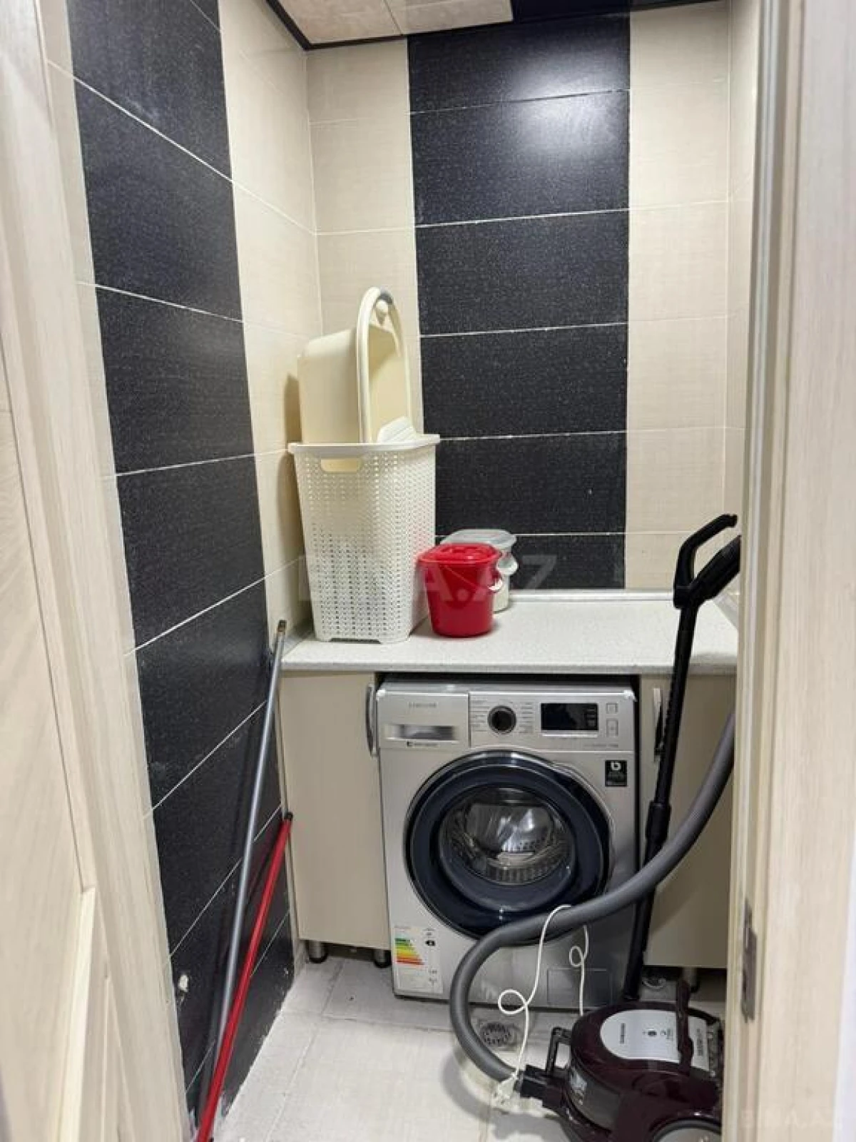 Satılır 3 otaqlı mənzil 120 m²