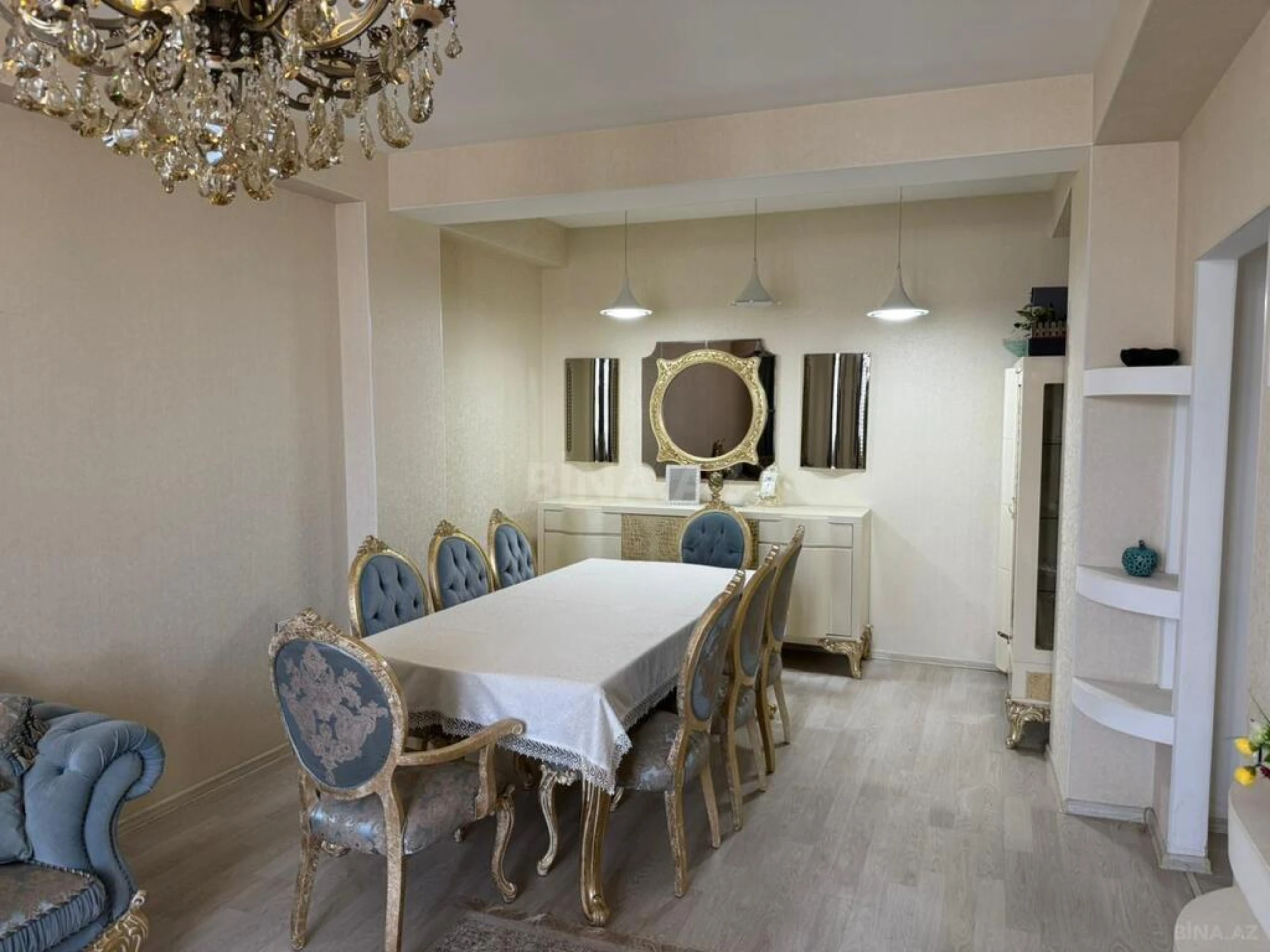 Satılır 3 otaqlı mənzil 120 m²