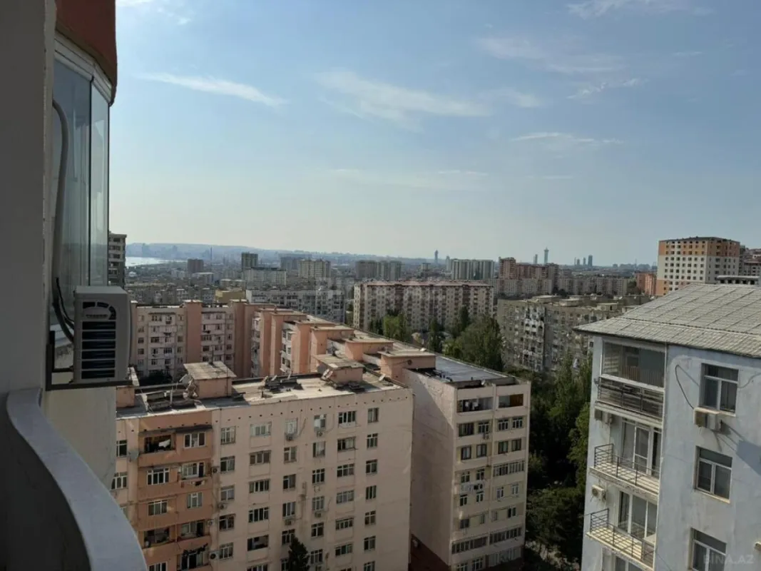 Satılır 3 otaqlı mənzil 120 m²