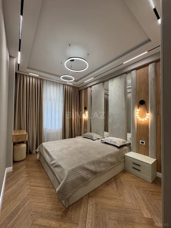 Satılır 2 otaqlı mənzil 68 m²