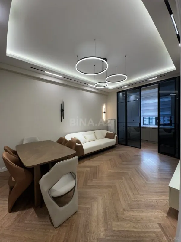 Satılır 2 otaqlı mənzil 68 m²