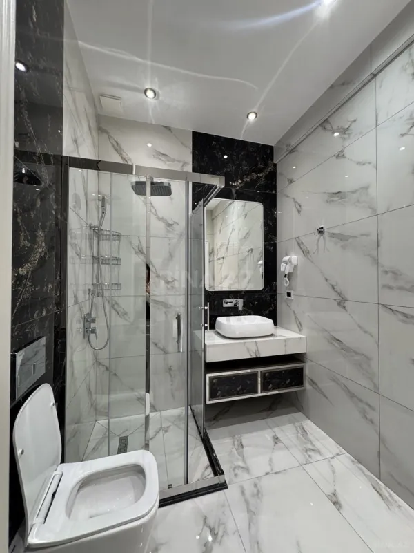 Satılır 2 otaqlı mənzil 68 m²