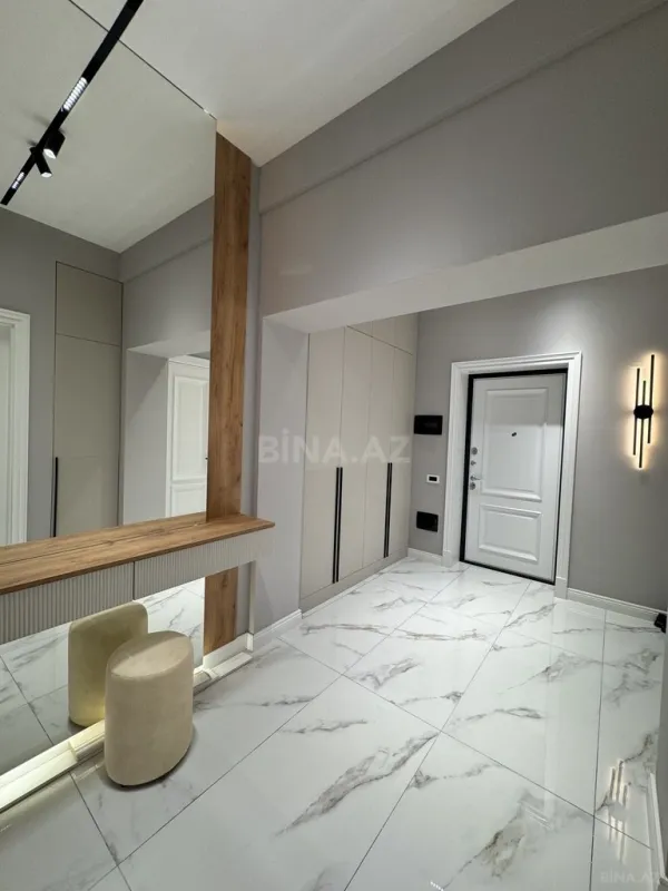 Satılır 2 otaqlı mənzil 68 m²