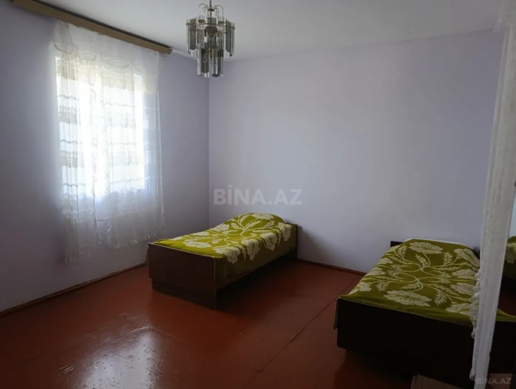 Satılır 6 otaqlı həyət evi 250 m²