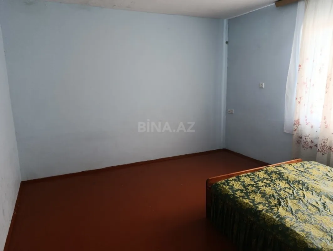 Satılır 6 otaqlı həyət evi 250 m²