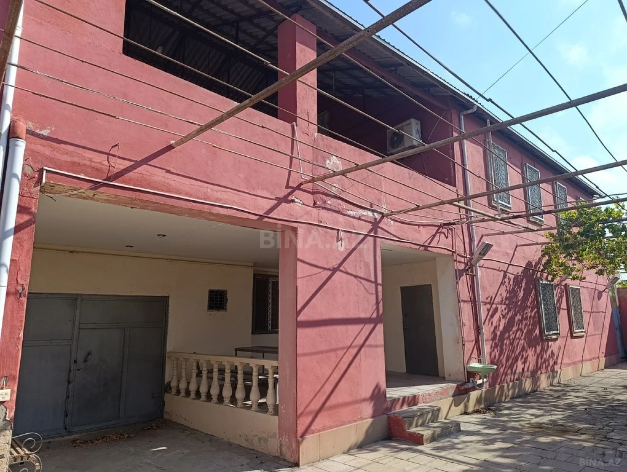 Satılır 6 otaqlı həyət evi 250 m²