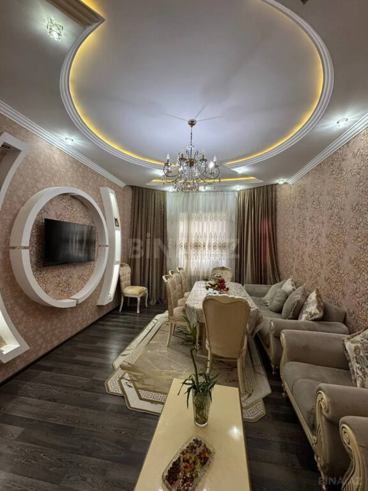 Satılır 5 otaqlı həyət evi 200 m²