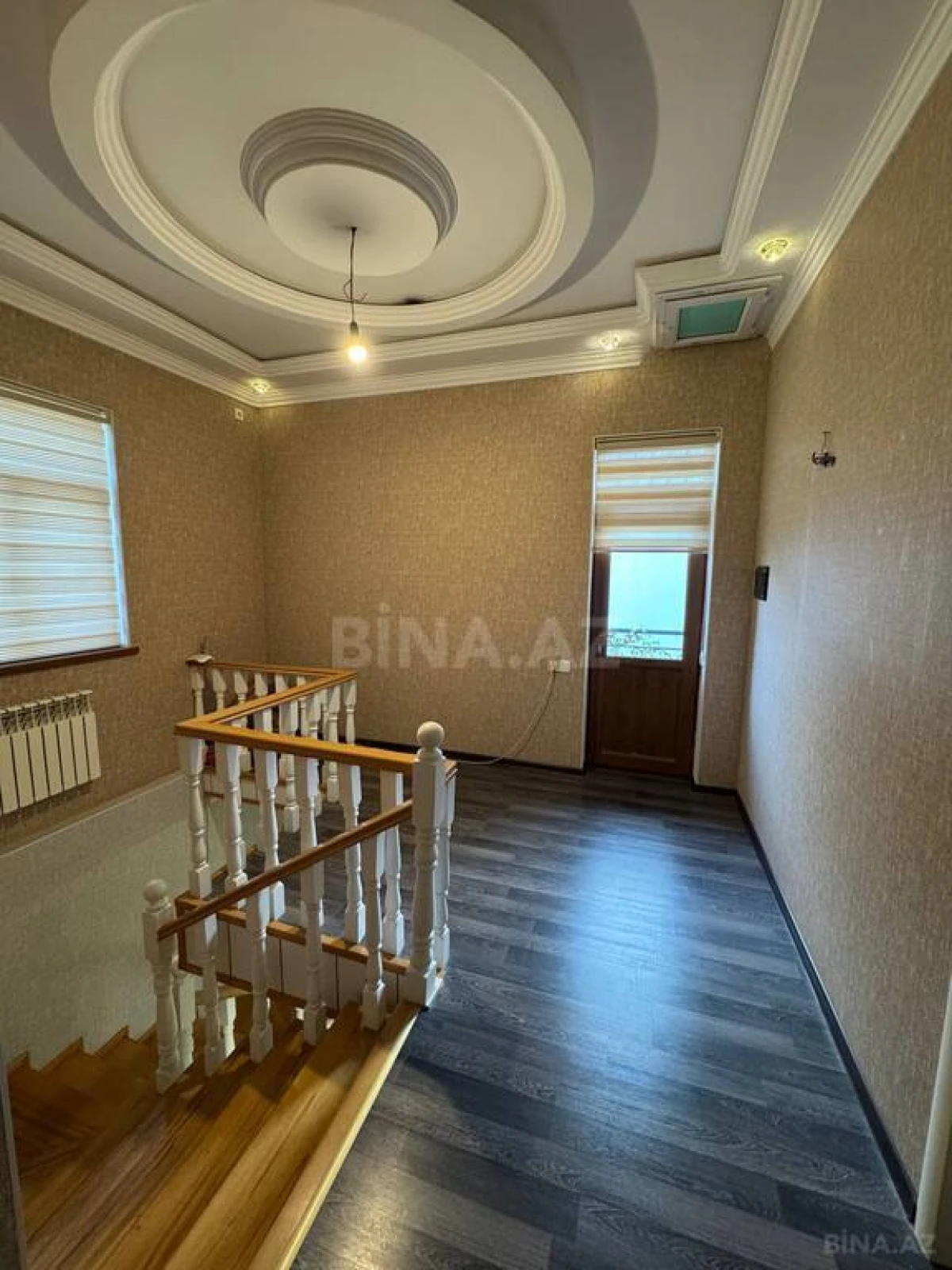 Satılır 5 otaqlı həyət evi 200 m²