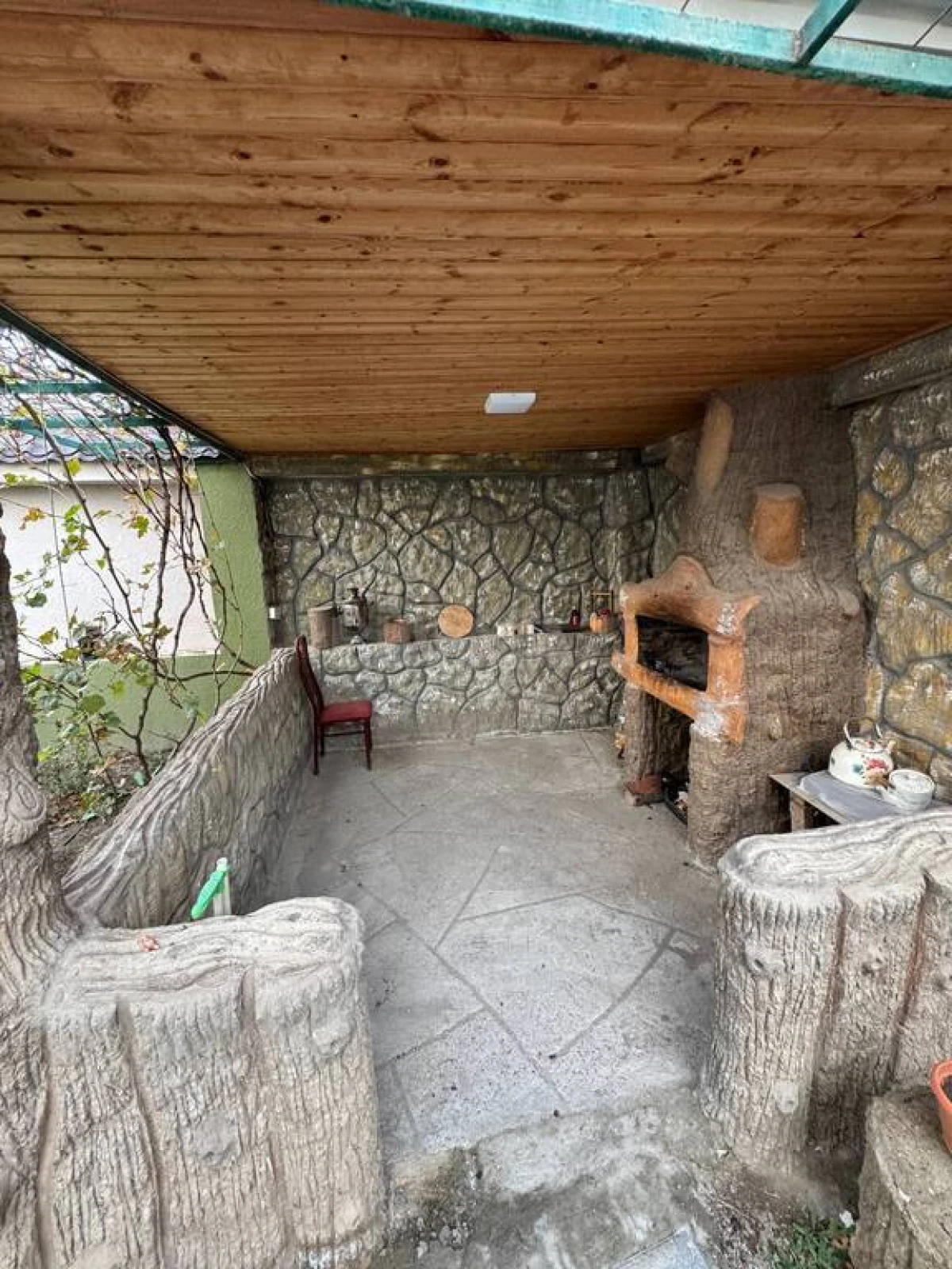 Satılır 5 otaqlı həyət evi 200 m²