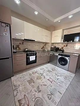 Satılır 3 otaqlı mənzil 82 m²