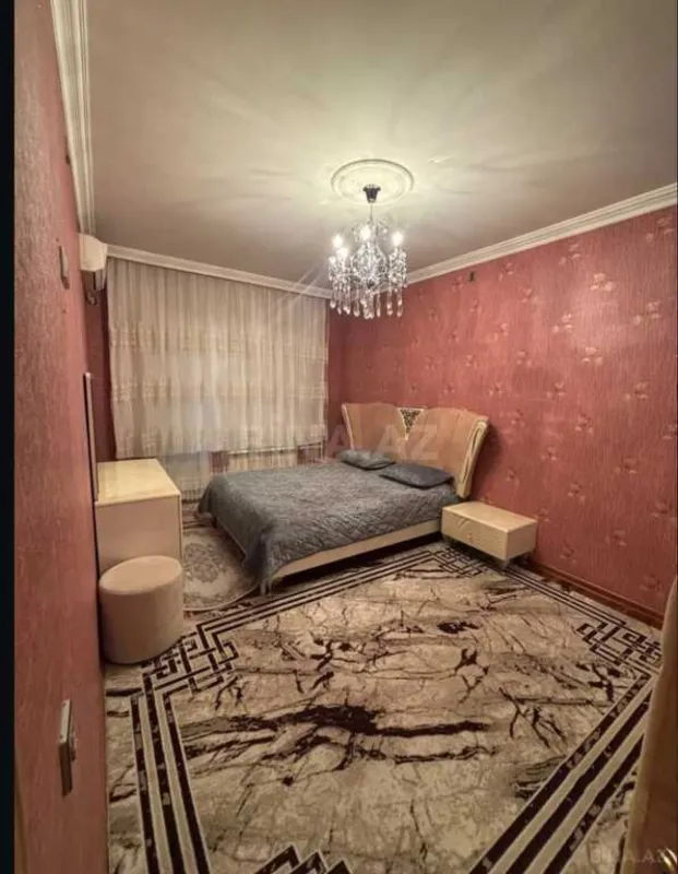 Satılır 4 otaqlı mənzil 110 m²