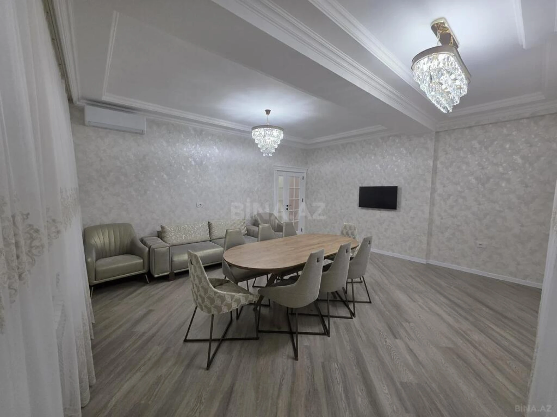 Kirayə verilir 3 otaqlı mənzil 140 m²