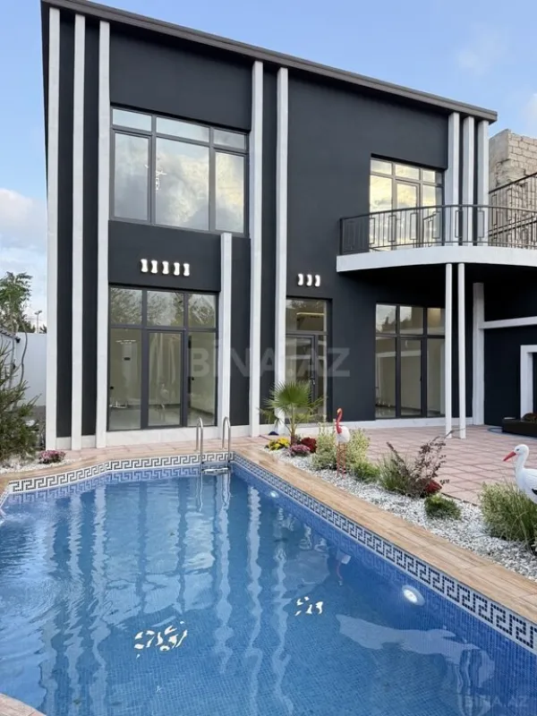 Satılır 5 otaqlı həyət evi 220 m²