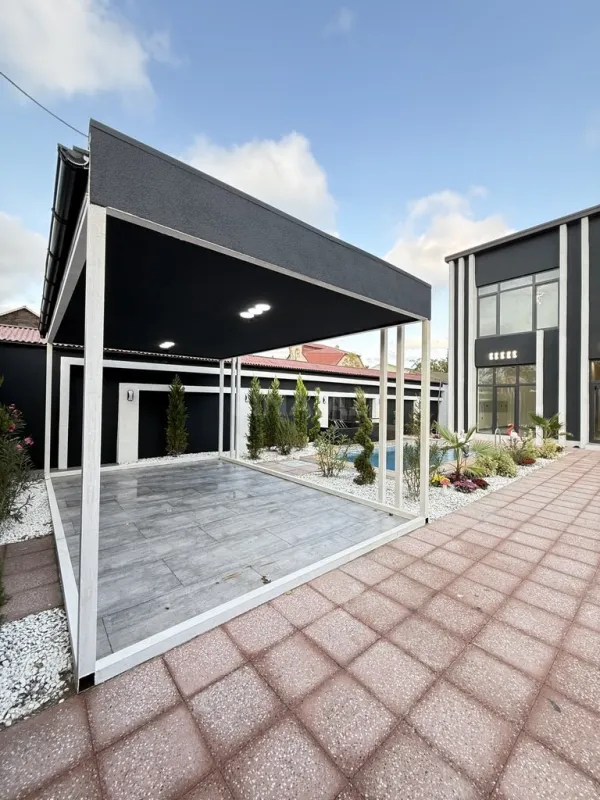 Satılır 5 otaqlı həyət evi 220 m²