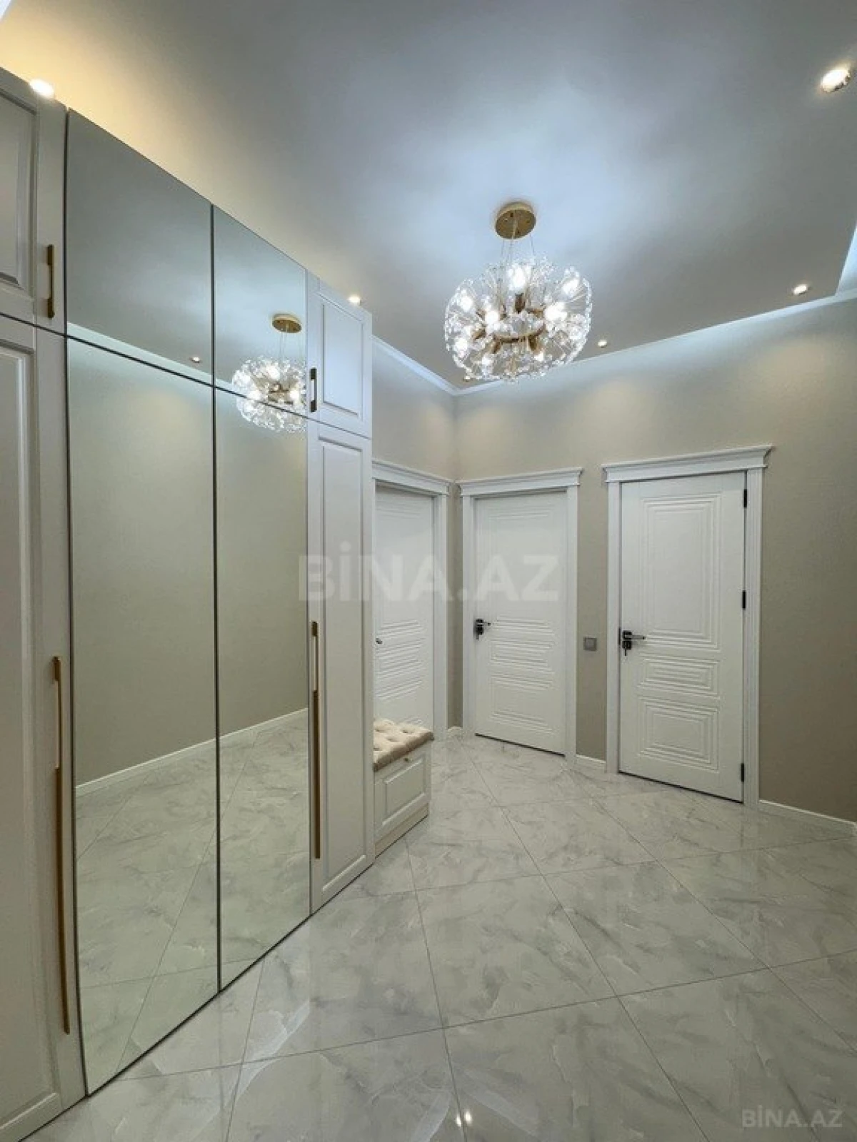 Satılır 3 otaqlı mənzil 68 m²