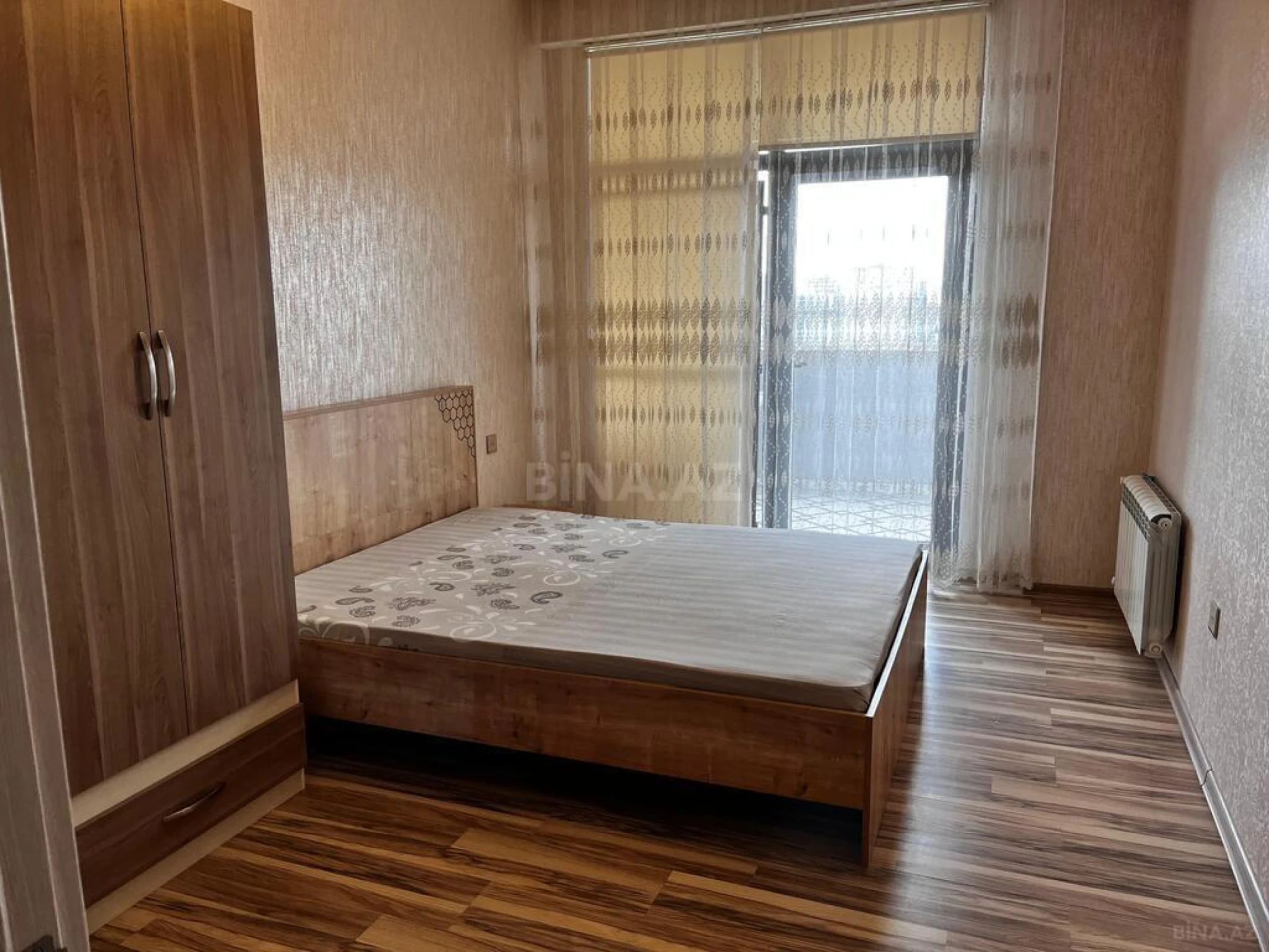 Kirayə verilir 2 otaqlı mənzil 85 m²
