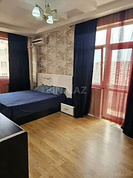 Satılır 3 otaqlı mənzil 150 m²