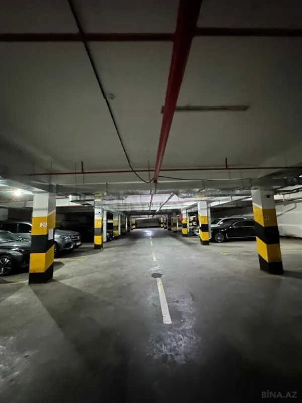 Satılır 3 otaqlı mənzil 117 m²