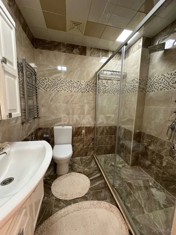Satılır 3 otaqlı mənzil 117 m²