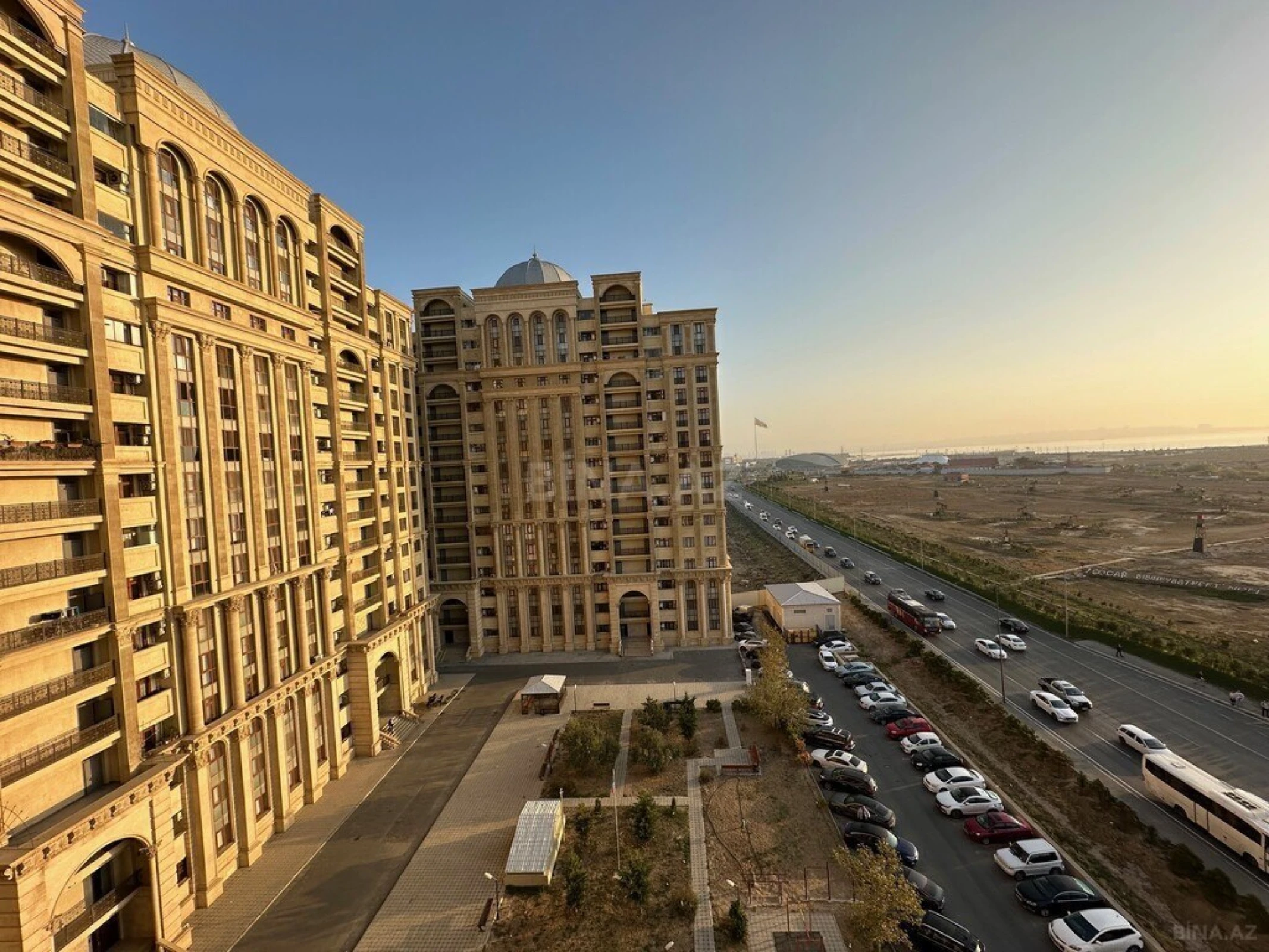 Satılır 3 otaqlı mənzil 117 m²