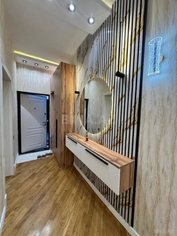 Satılır 2 otaqlı mənzil 88 m²