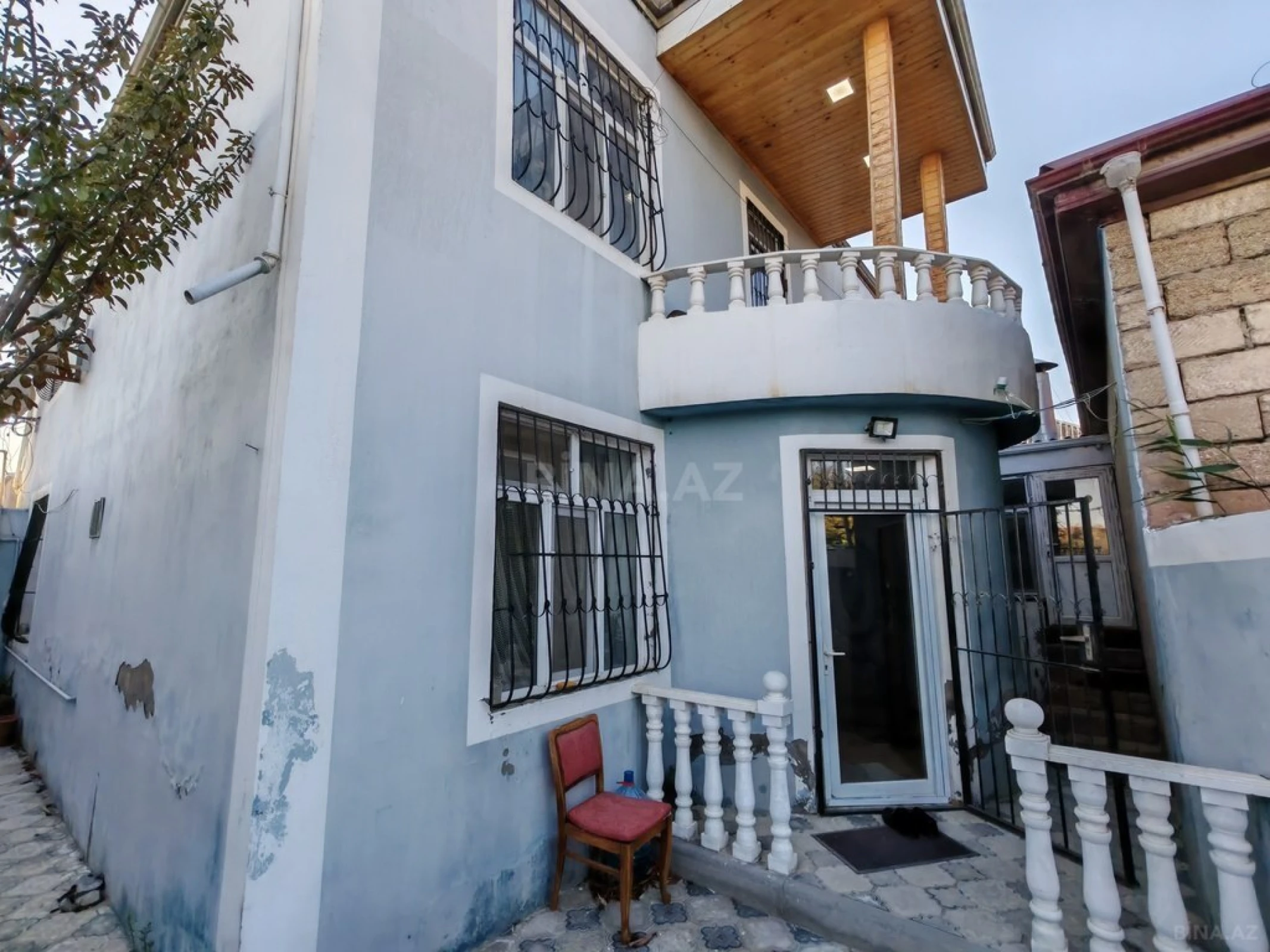 Satılır 5 otaqlı həyət evi 200 m²