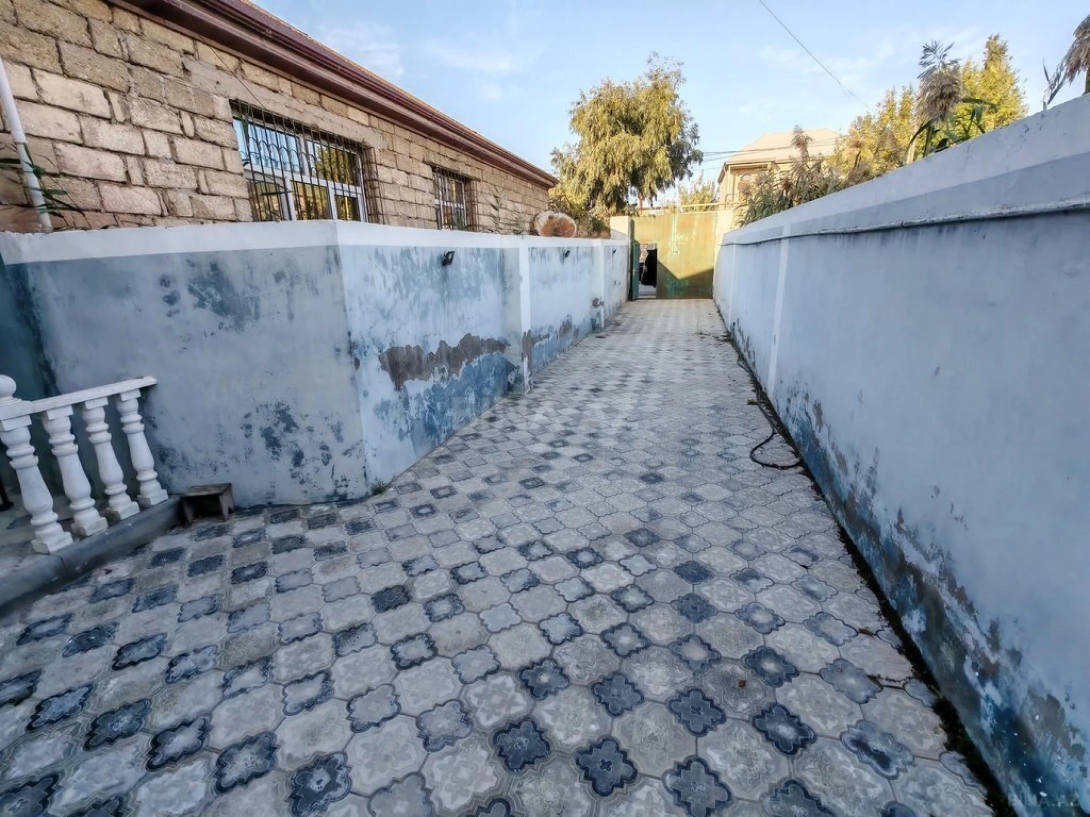 Satılır 5 otaqlı həyət evi 200 m²