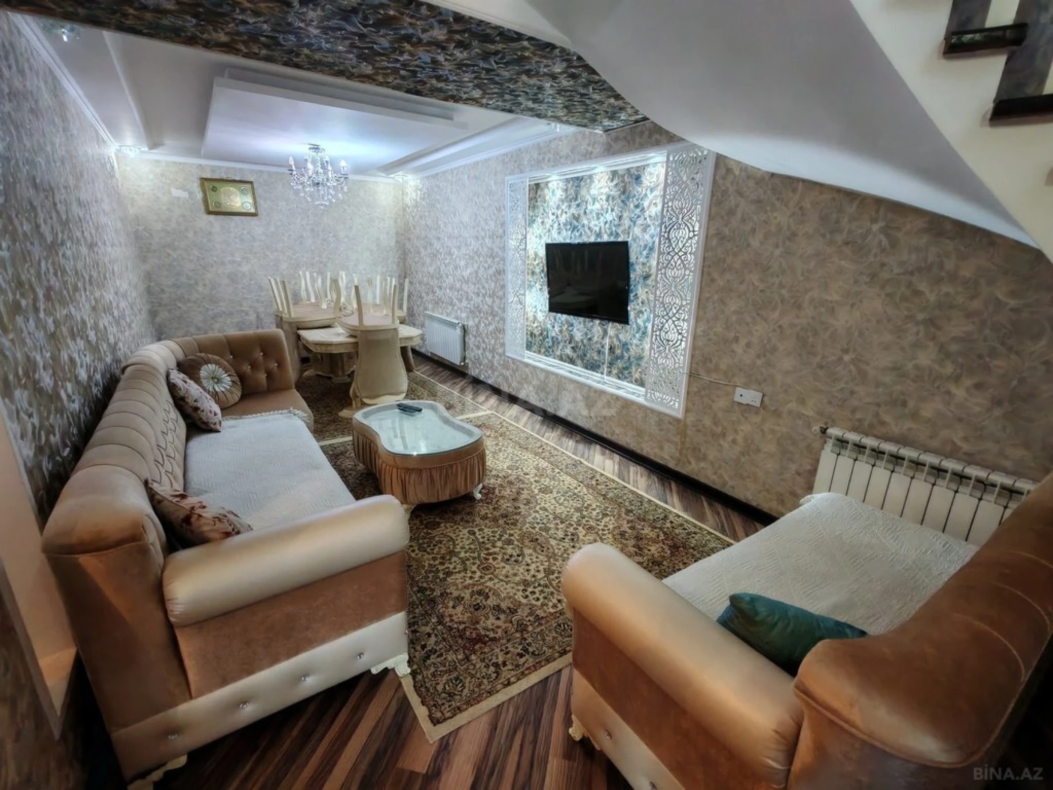 Satılır 5 otaqlı həyət evi 200 m²