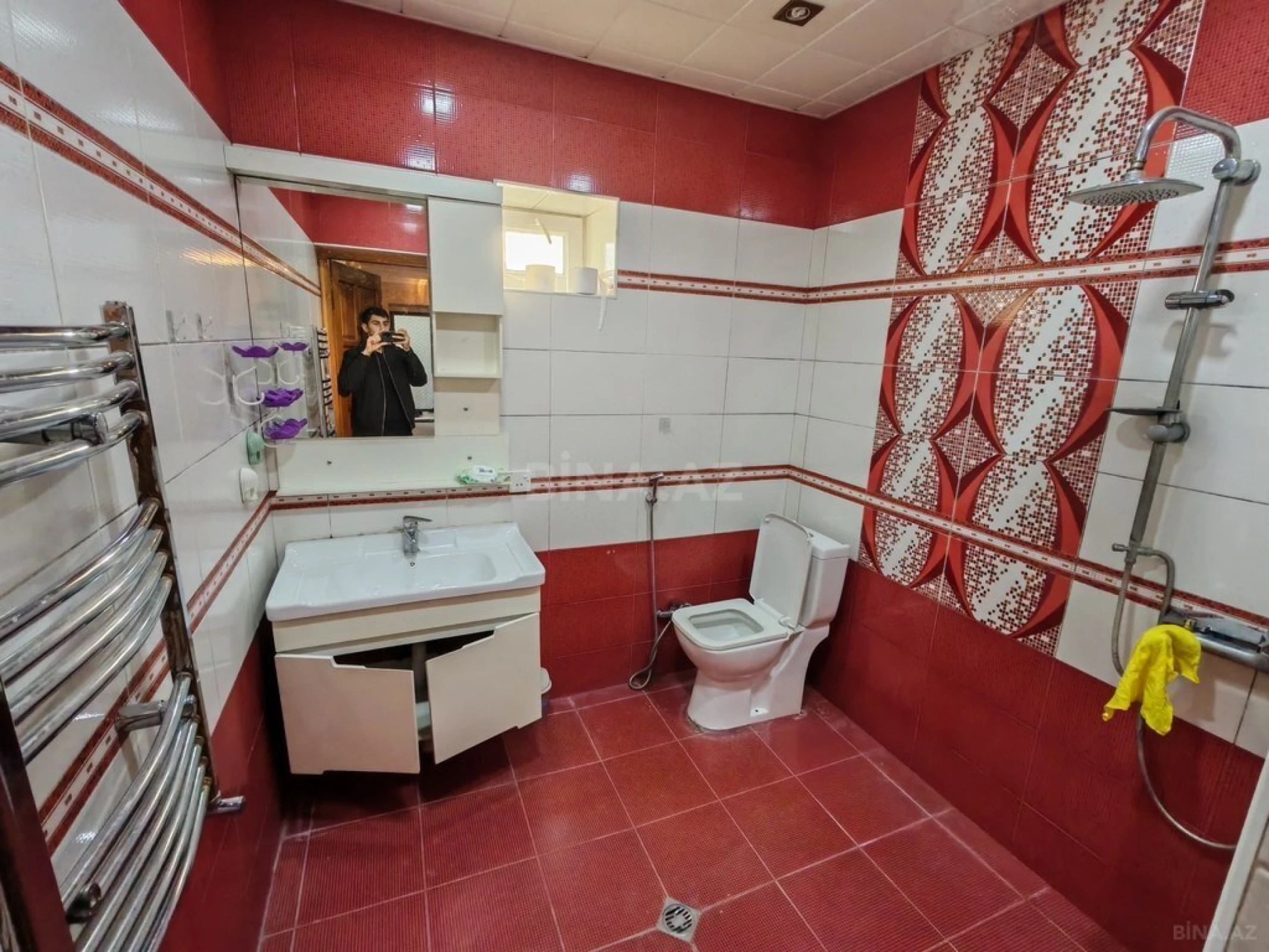 Satılır 5 otaqlı həyət evi 200 m²