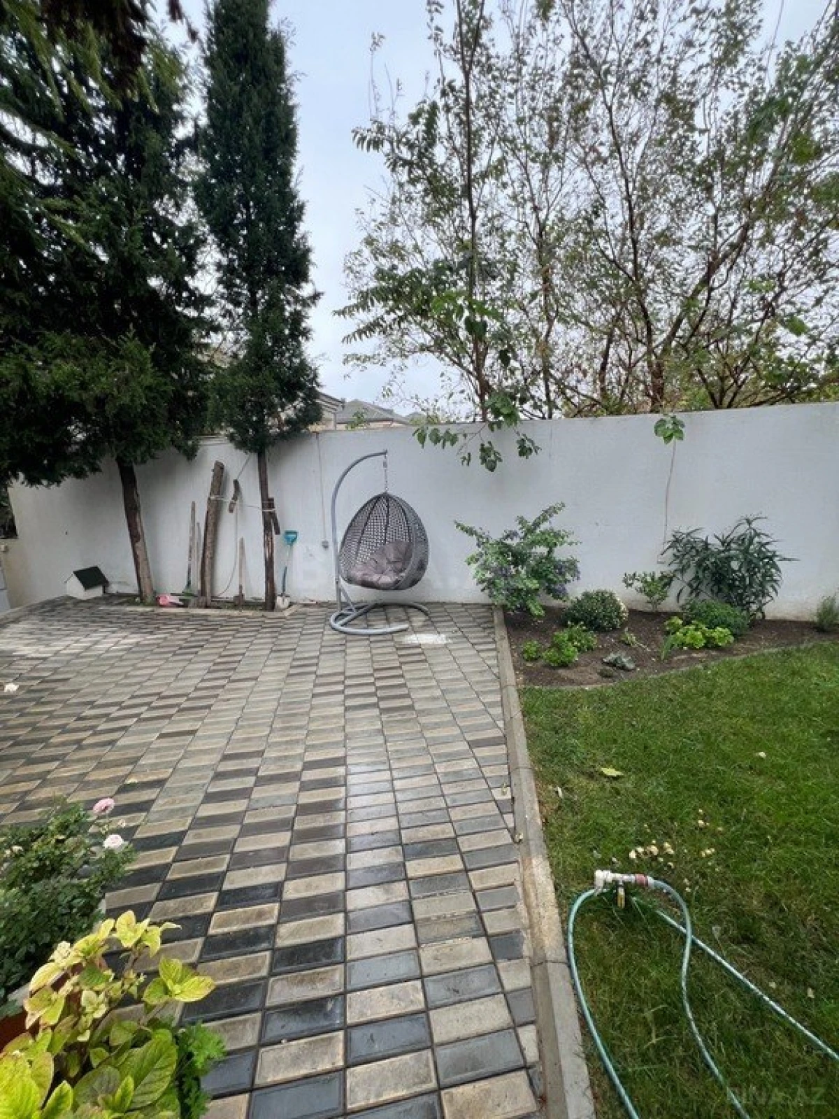 Satılır 9 otaqlı həyət evi 502 m²