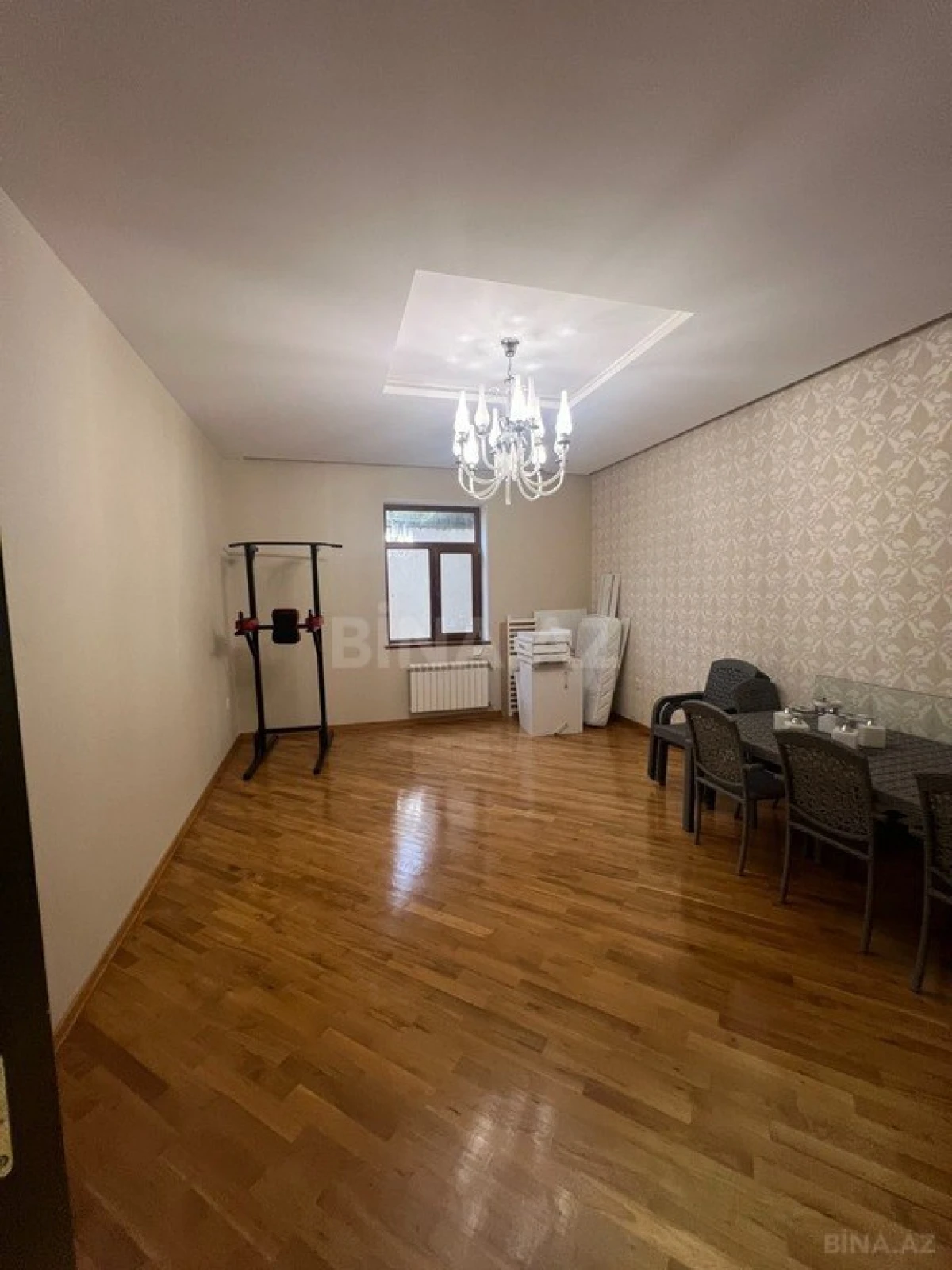 Satılır 9 otaqlı həyət evi 502 m²