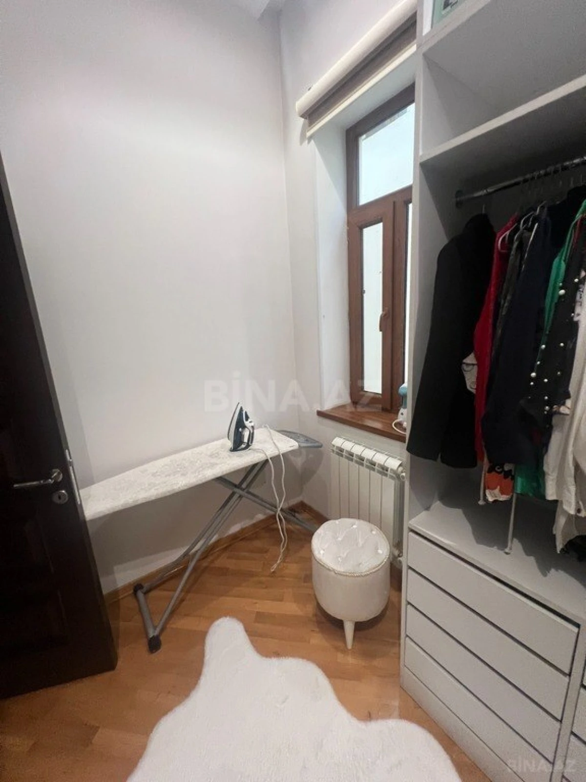 Satılır 9 otaqlı həyət evi 502 m²
