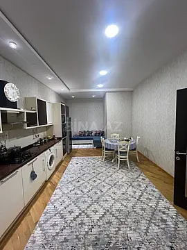 Satılır 9 otaqlı həyət evi 502 m²