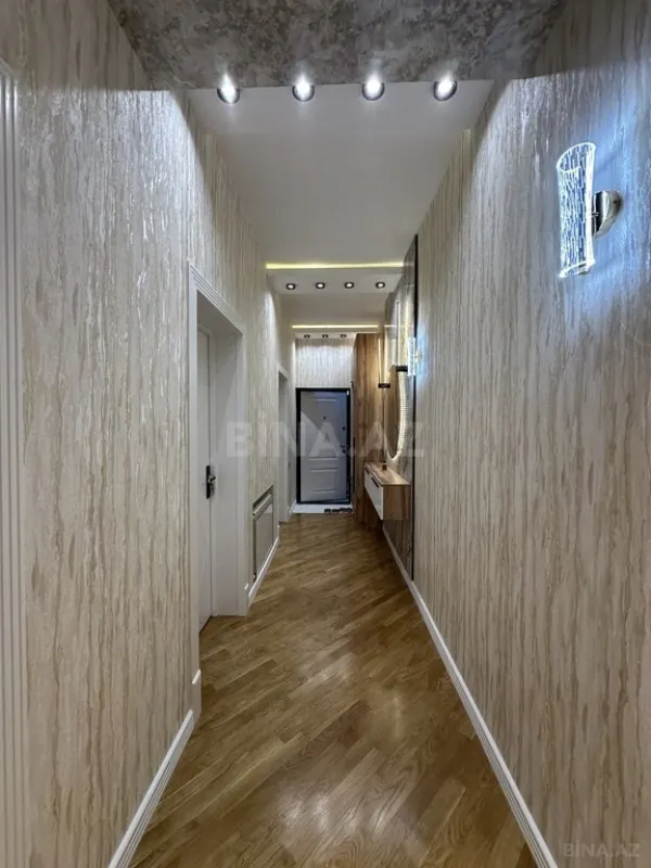 Satılır 2 otaqlı mənzil 88 m²