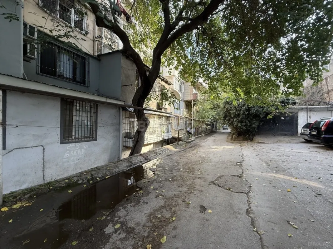 Satılır 4 otaqlı mənzil 70 m²