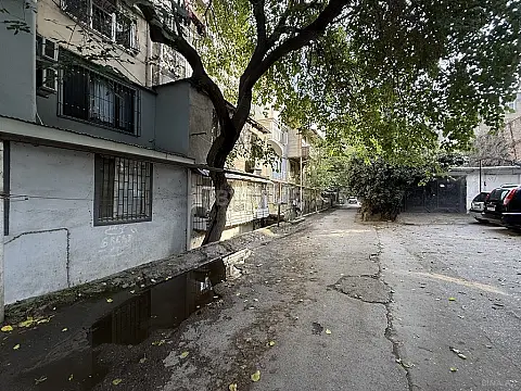 Satılır 4 otaqlı mənzil 70 m²