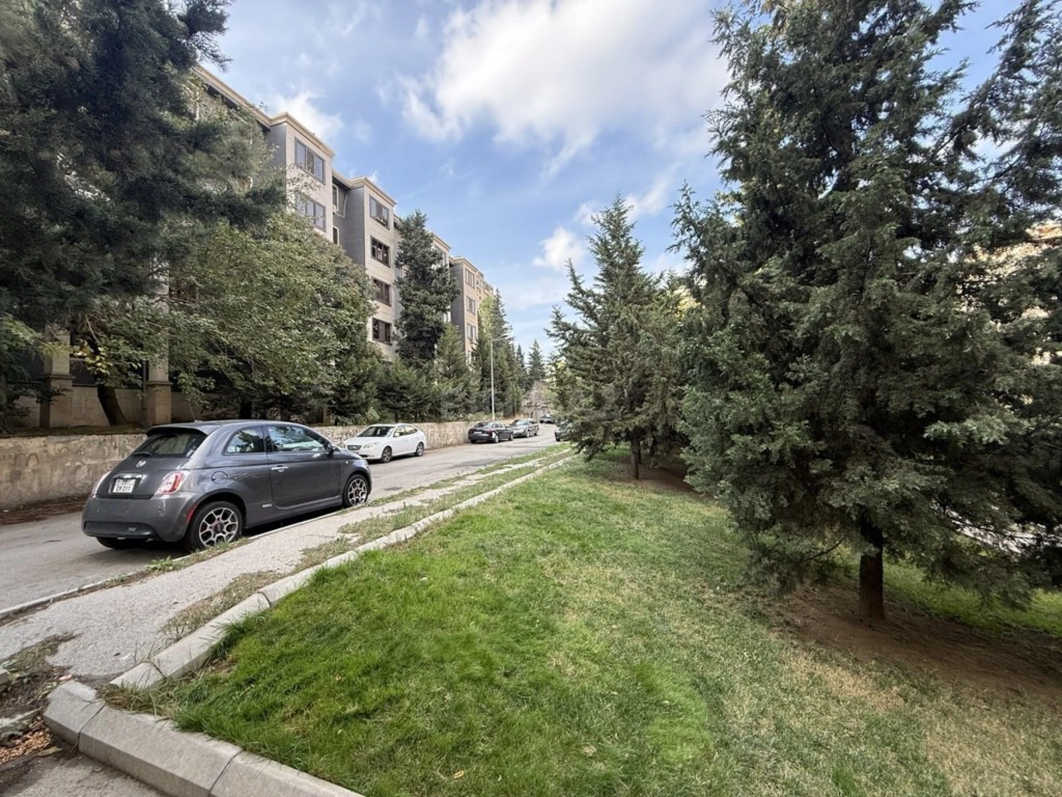 Satılır 4 otaqlı mənzil 70 m²