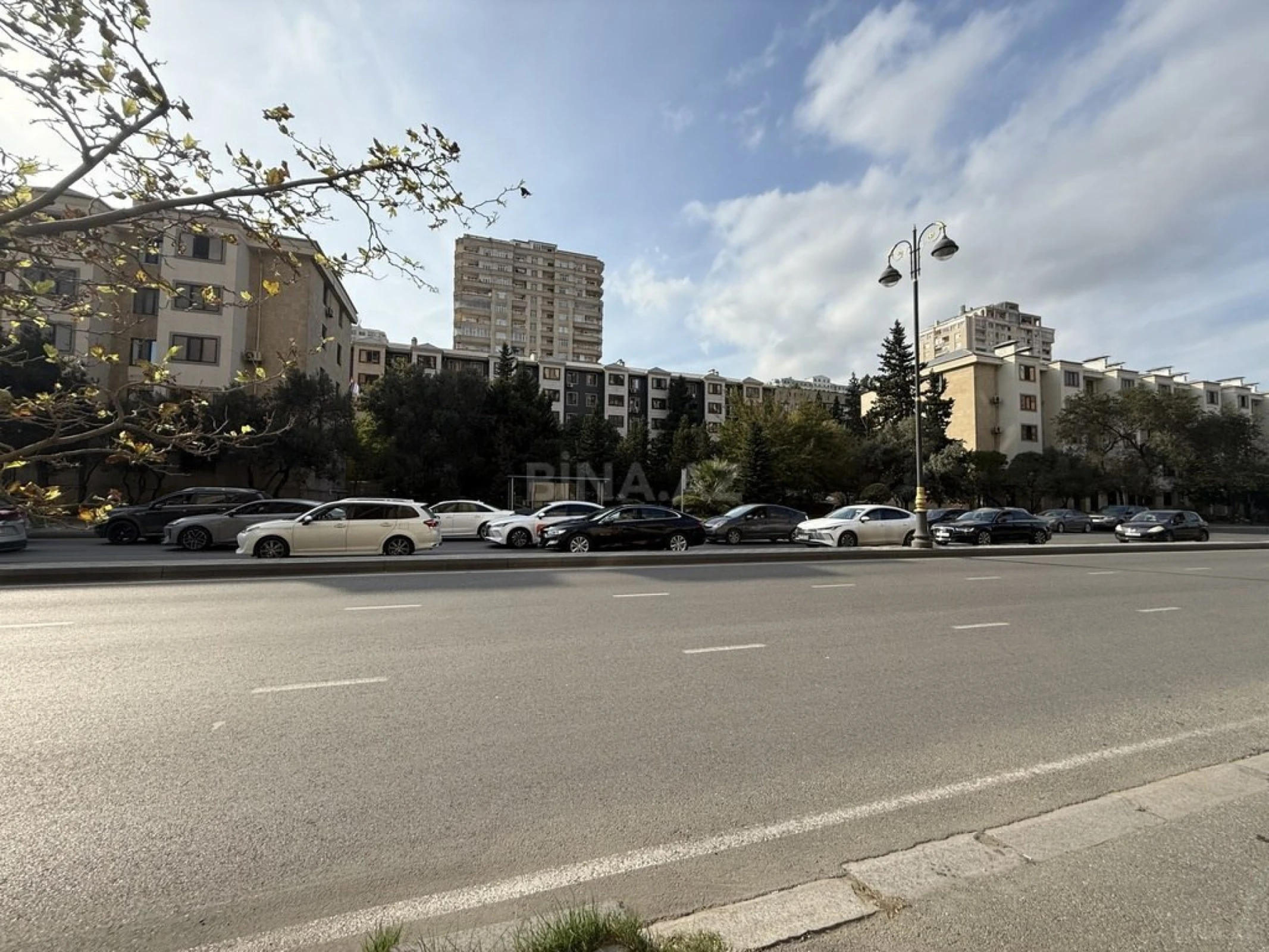 Satılır 4 otaqlı mənzil 70 m²