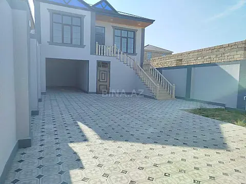 Satılır 7 otaqlı həyət evi 230 m²