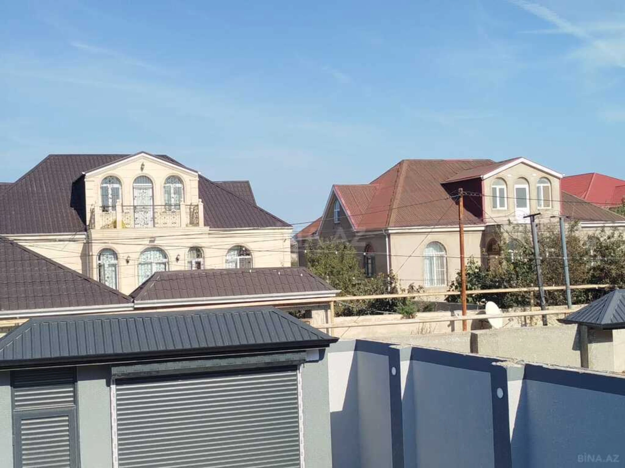 Satılır 7 otaqlı həyət evi 230 m²